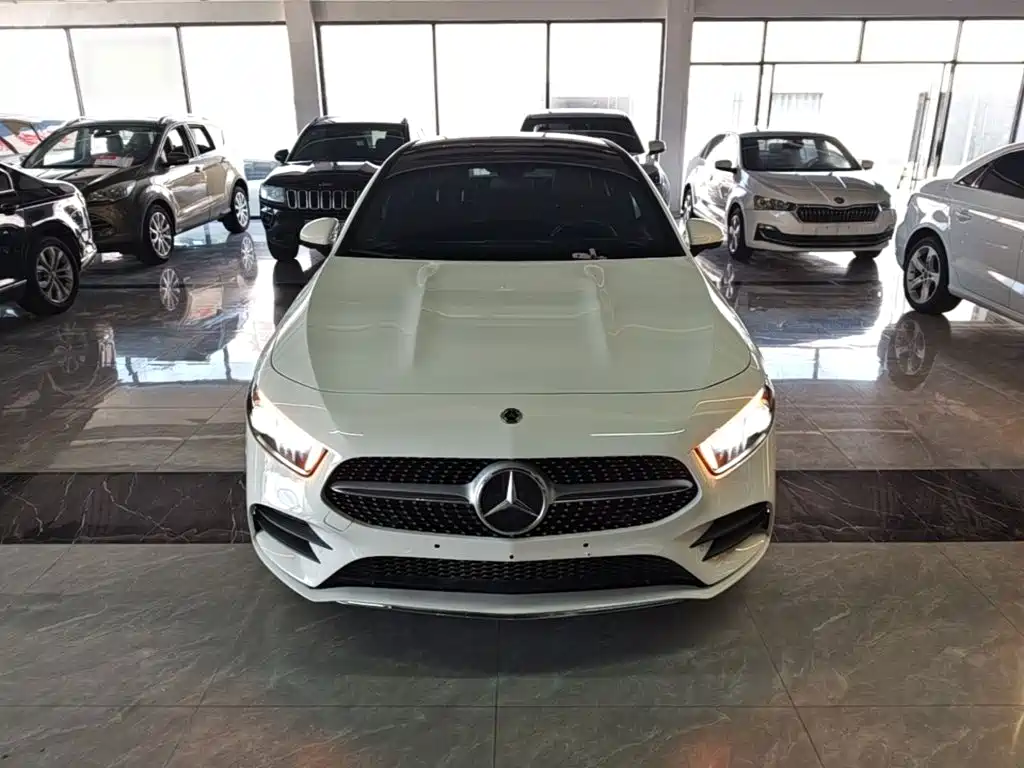 Mercedes-Benz A-Class 2022 Facelift Three A 200 L Sports Sedan Fashionable купить на сайте DeffCars