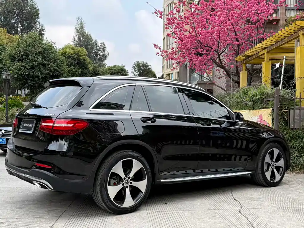 Mercedes-Benz GLC 2018 GLC 300 4MATIC luxury model купить на сайте DeffCars