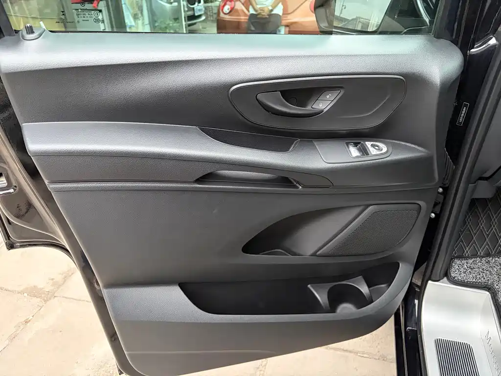 Vito 2024 2.0T Elite Edition 7 seats купить на сайте DeffCars