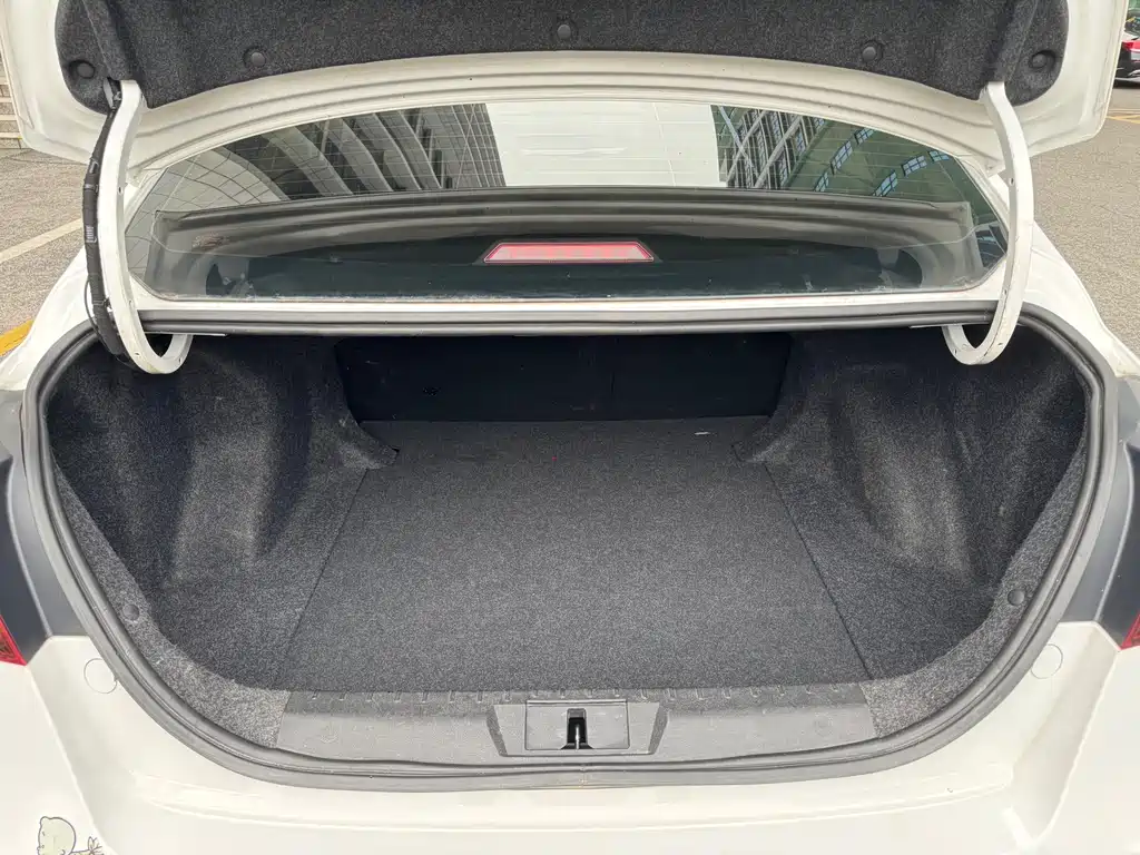 Emgrand 2019 Leading Edition 1.5L CVT Luxury Type National V купить на сайте DeffCars