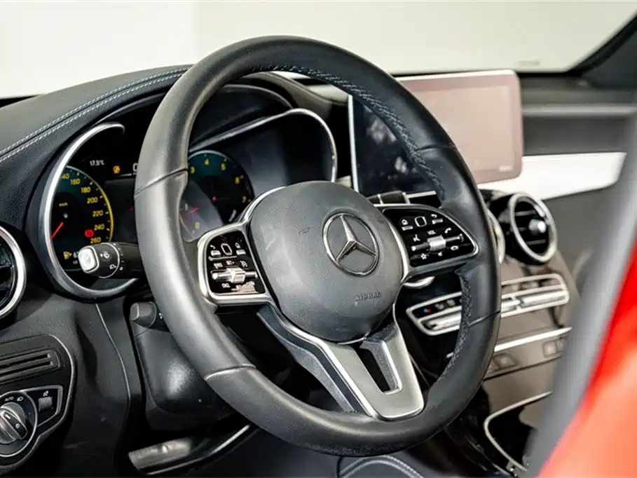 Mercedes-Benz GLC Coupe 2020 GLC 260 4MATIC Coupe SUV купить на сайте DeffCars