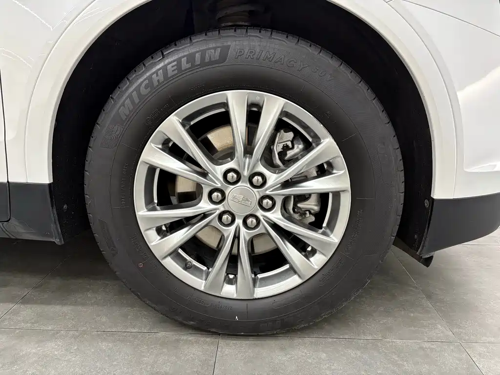 Cadillac XT5 2020 28T luxury model купить на сайте DeffCars