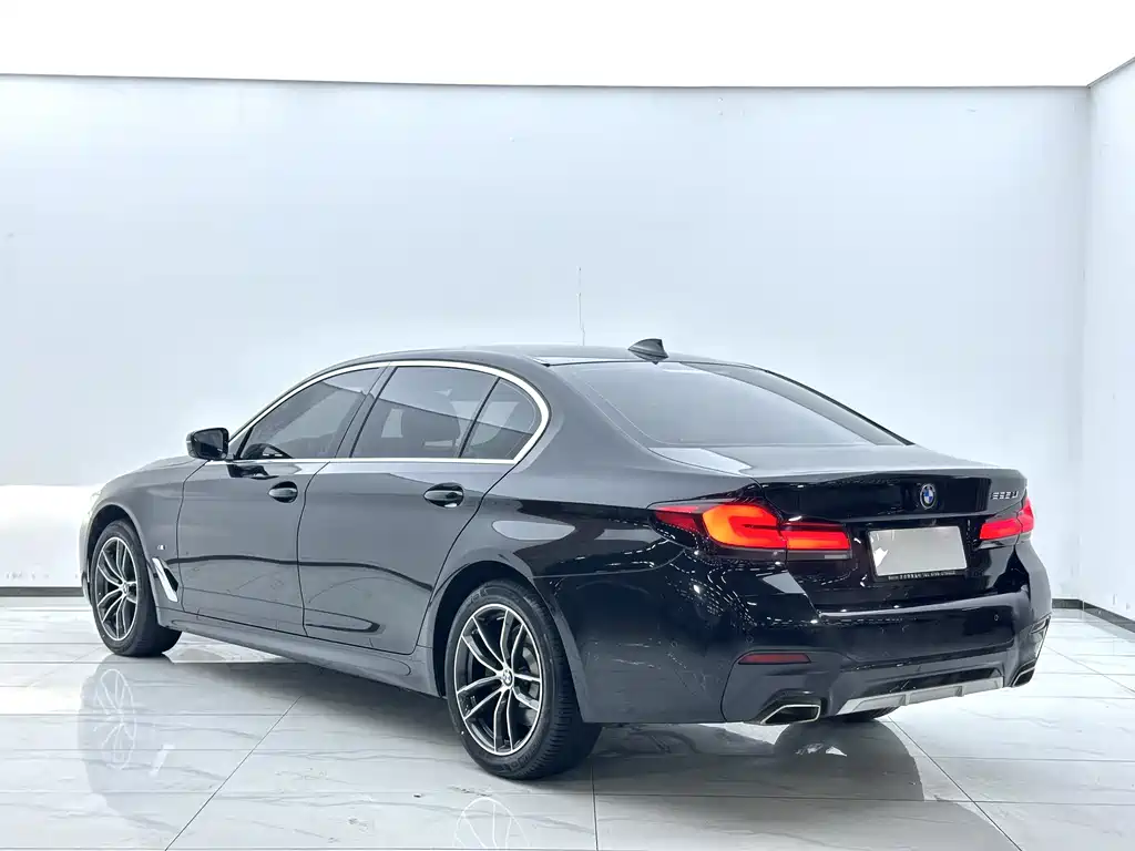 BMW 5 Series 2022 facelift 525Li M Sports Package купить на сайте DeffCars