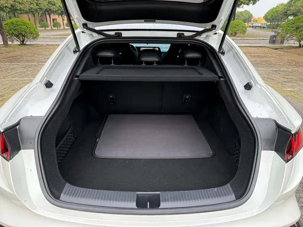 MG7 2023 1.5T DCT Beautiful and Elegant Edition купить на сайте DeffCars