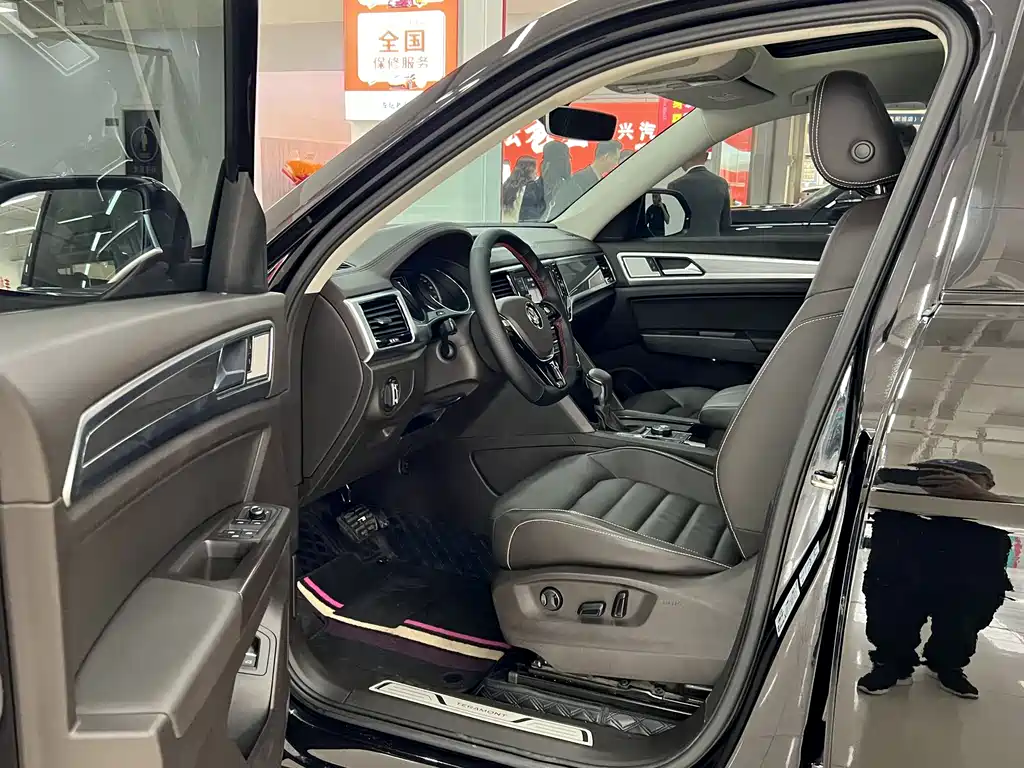 Touron 2019 380TSI four-wheel drive luxury version National VI купить на сайте DeffCars