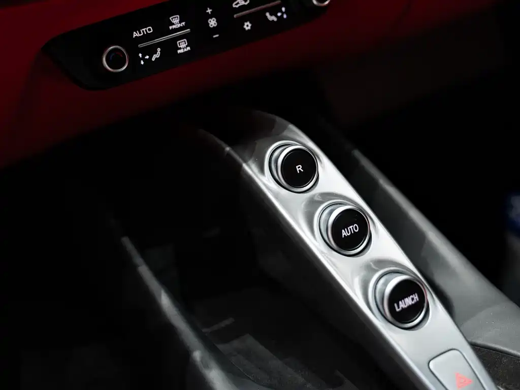 Ferrari 812 2017 6.5L Superfast купить на сайте DeffCars