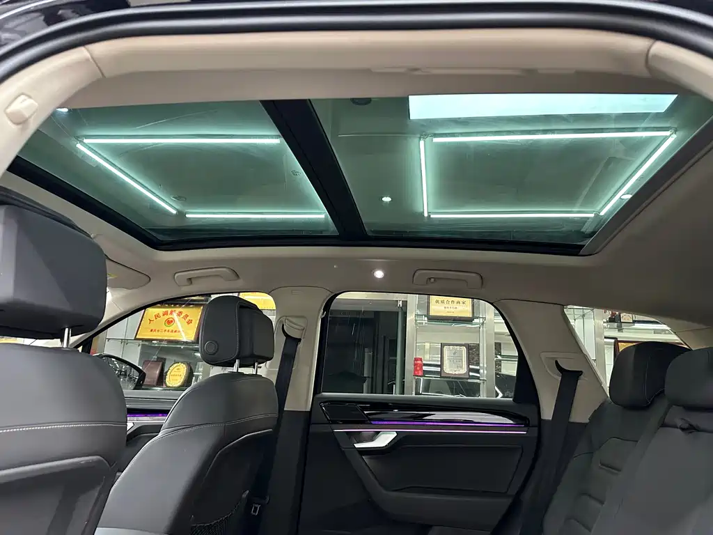 Touareg 2019 2.0TSI Sharp Wing Edition National VI купить на сайте DeffCars