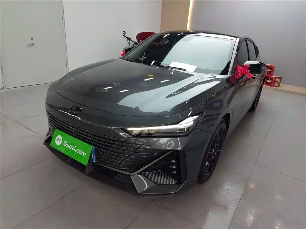 Changan UNI-V 2022 1.5T premium model купить на сайте DeffCars