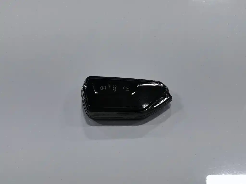ID.4 CROZZ 2024 pure limited edition купить на сайте DeffCars