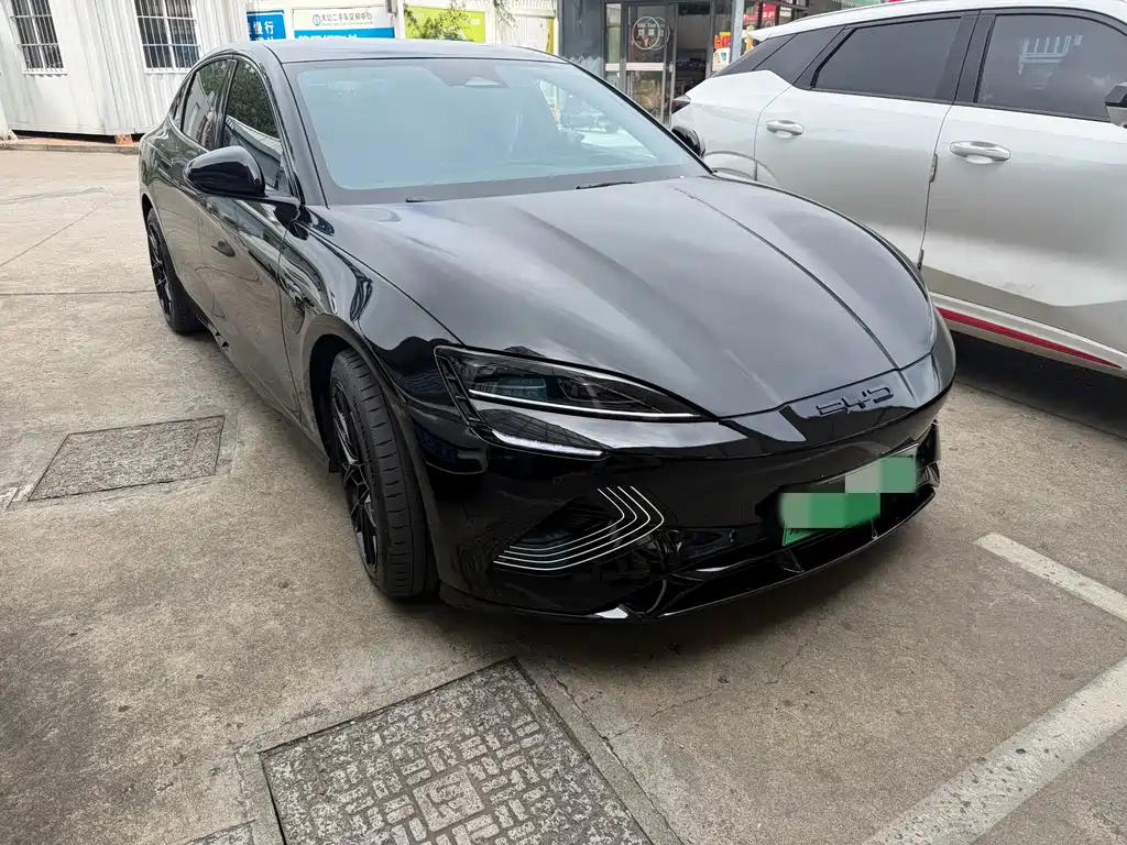 Seal 2023 Champion Edition 550km Premium Type купить на сайте DeffCars