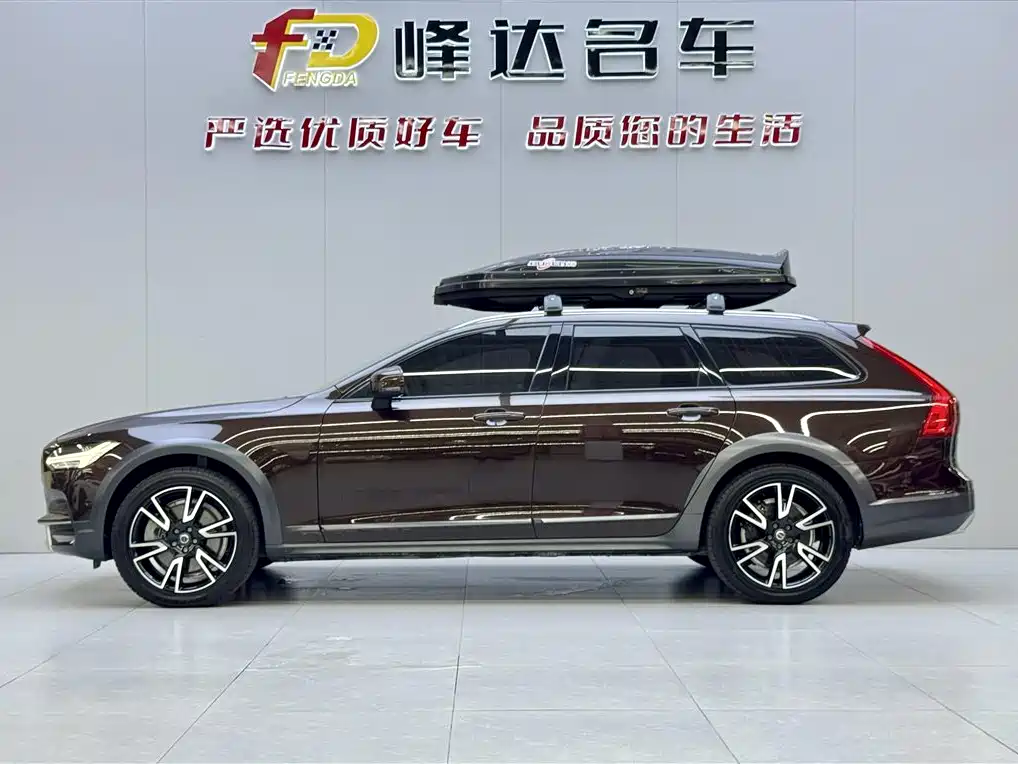 Volvo V90 2017 Cross Country T5 AWD Smart Edition купить на сайте DeffCars