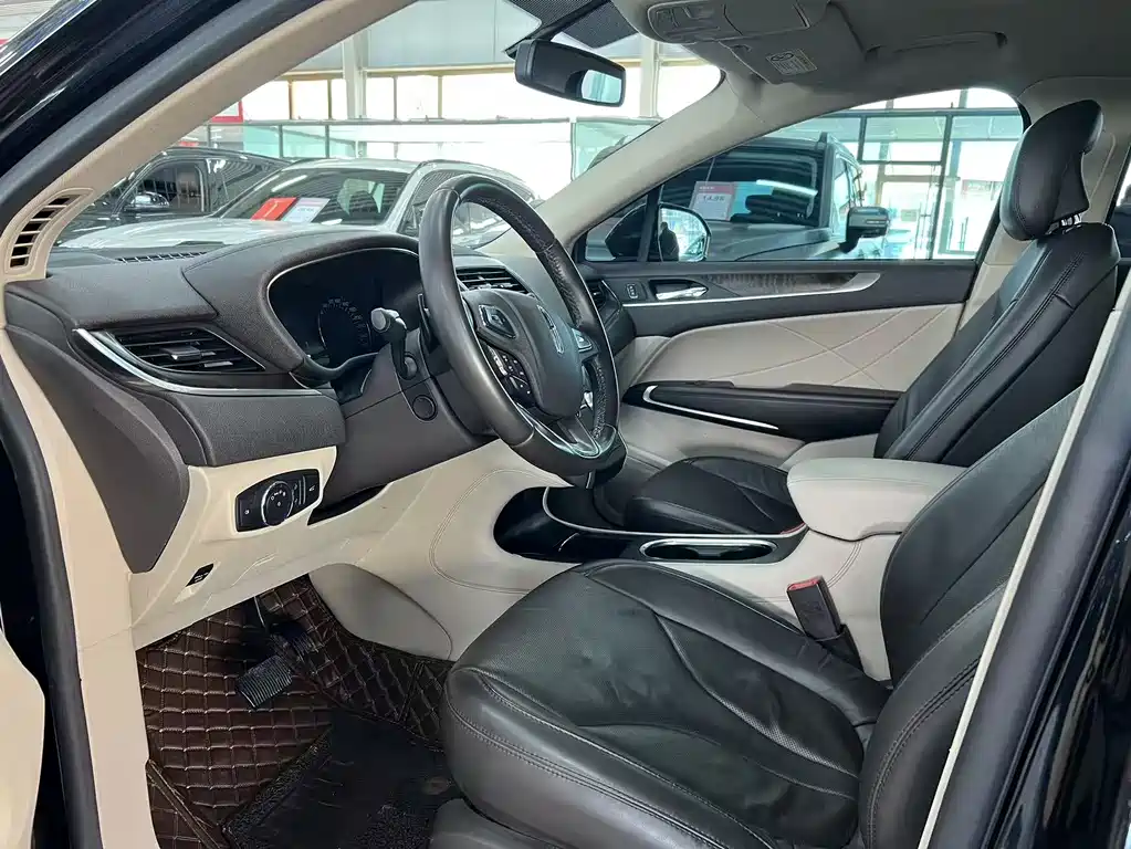 Lincoln MKC 2019 2.0T four-wheel drive premium version, National V купить на сайте DeffCars