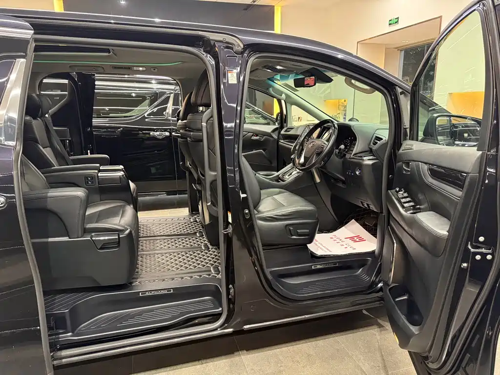 Alphard 2018 3.5L Deluxe Edition купить на сайте DeffCars