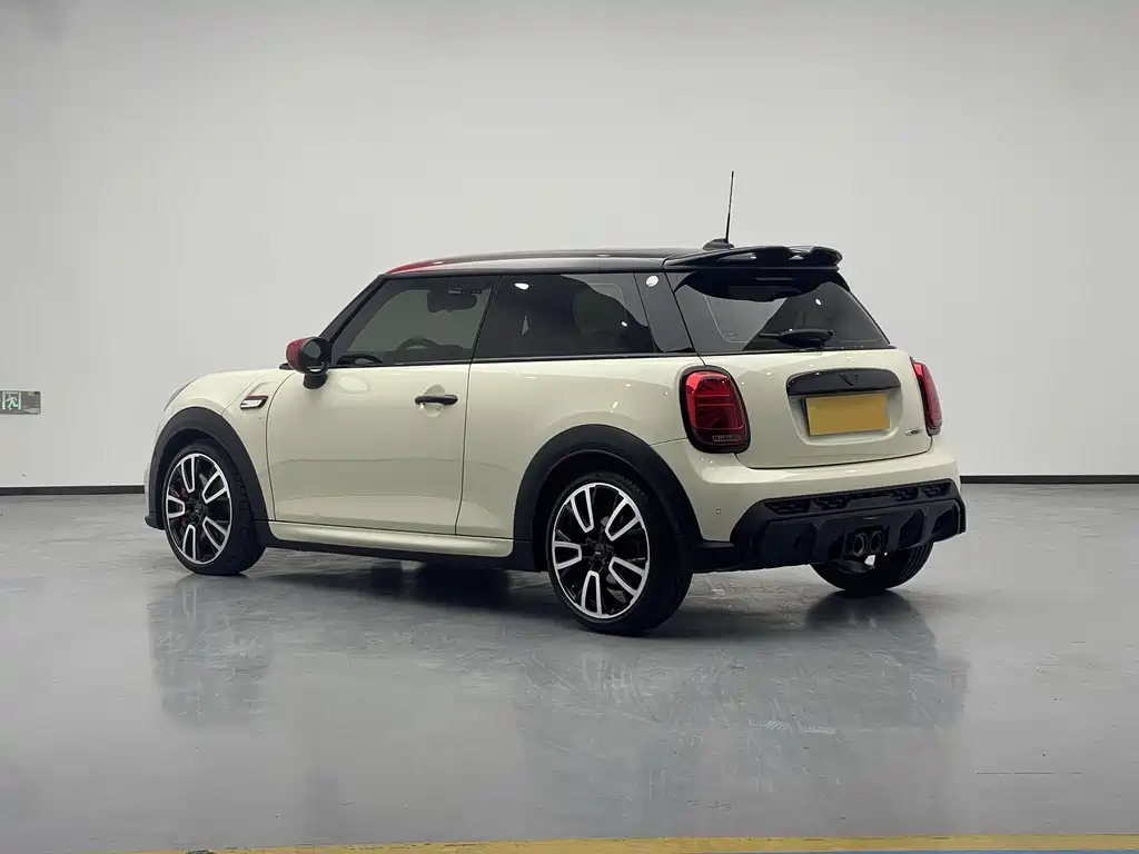 MINI JCW 2023 2.0T JOHN COOPER WORKS Pat Moss Commemorative Edition купить на сайте DeffCars