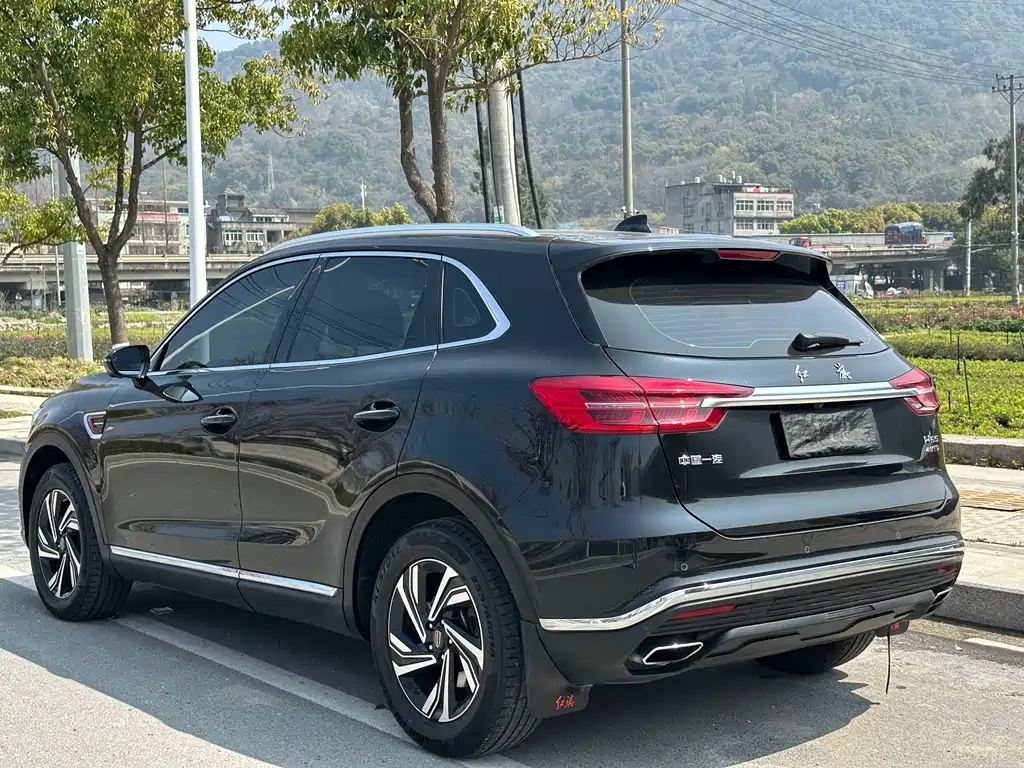 Hongqi HS5 2022 2.0T Zhilian Flagship Edition купить на сайте DeffCars