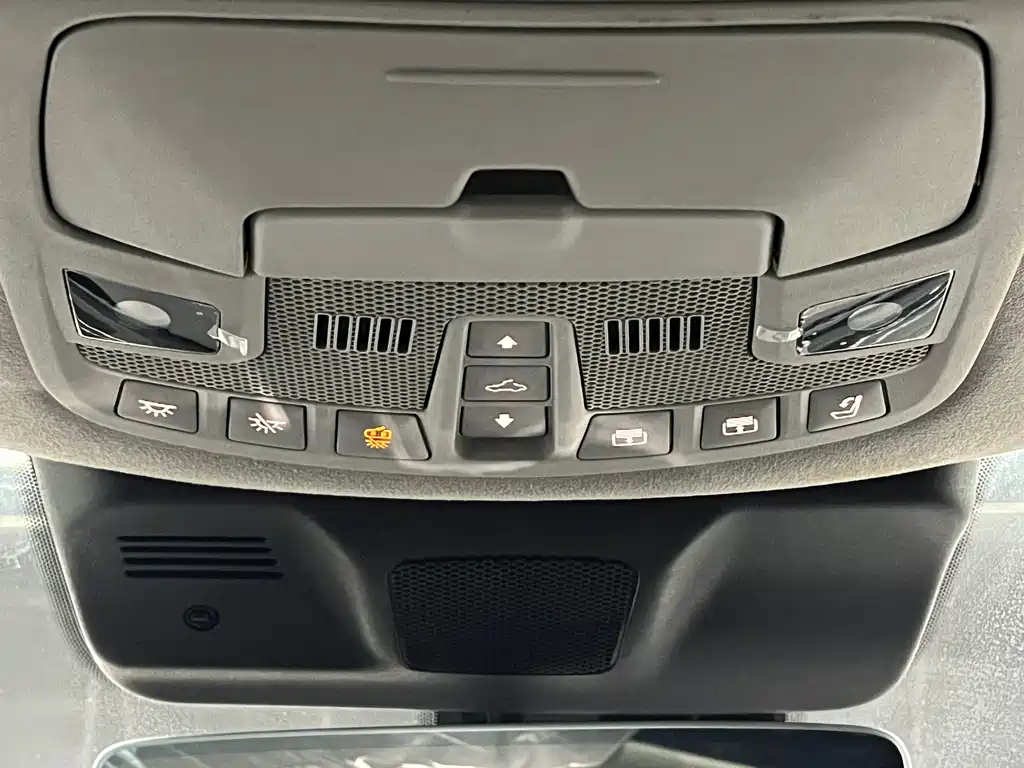 Navigator 2024 3.5T Long Axis Presidential Edition купить на сайте DeffCars