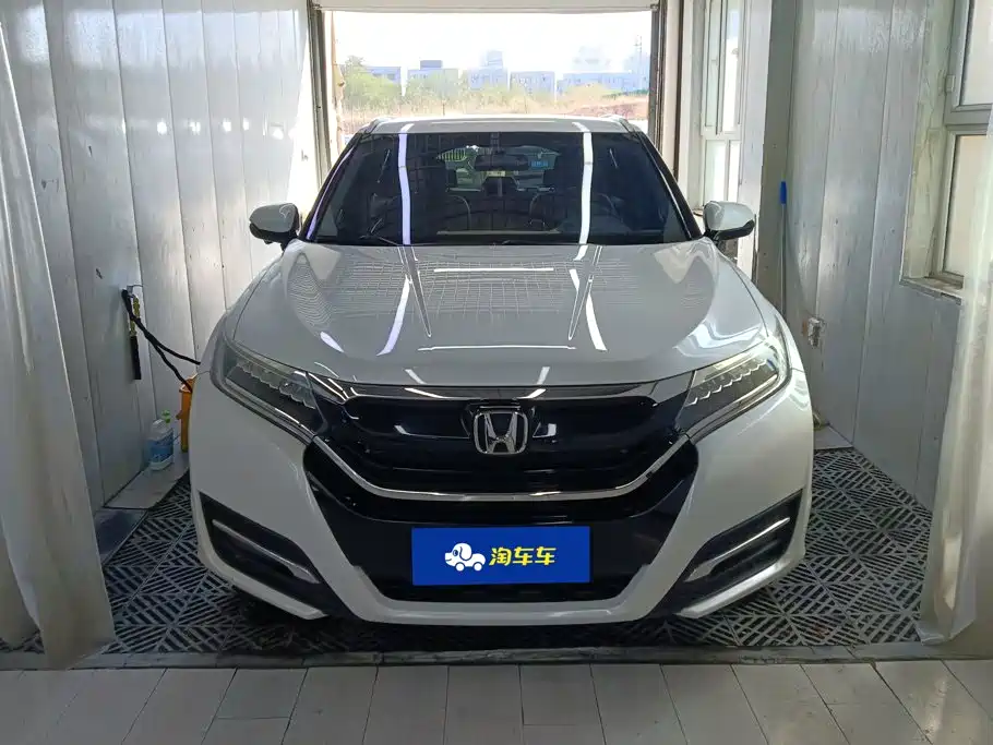 Honda UR-V 2017 370TURBO 2WD Premium Edition National V купить на сайте DeffCars