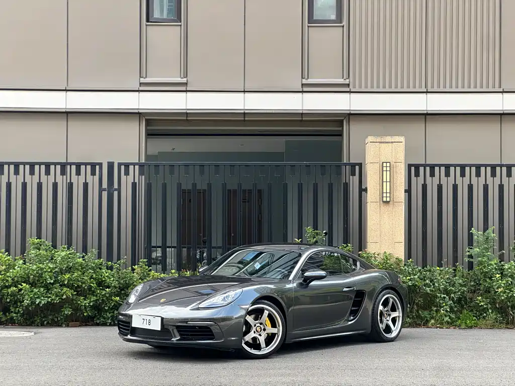 Porsche 718 2018 Cayman 2.0T купить на сайте DeffCars