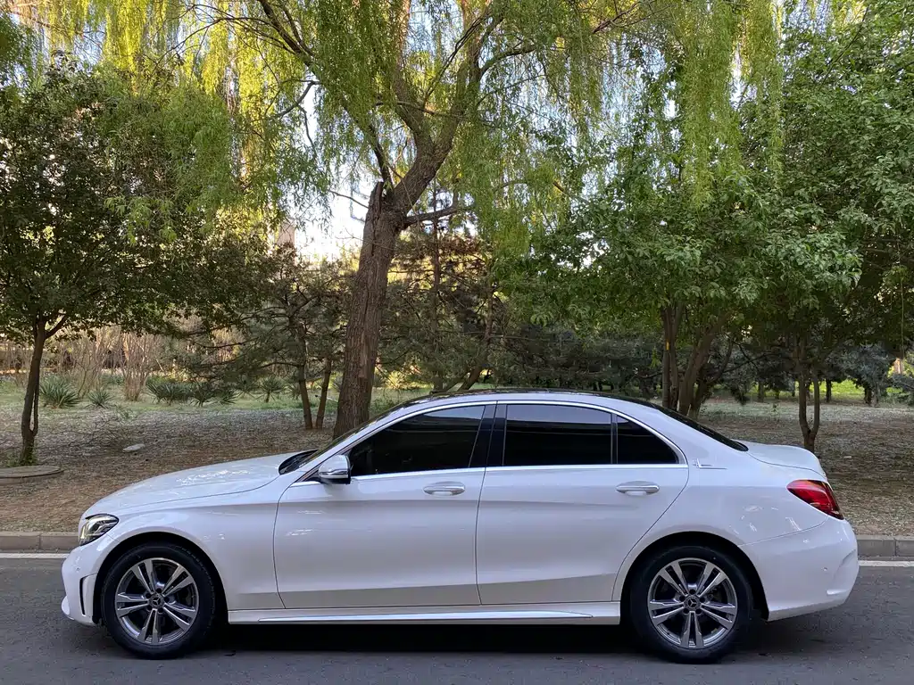 Mercedes-Benz C-Class 2021 C 200 L Fashionable Sports Edition купить на сайте DeffCars