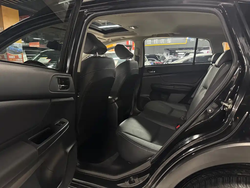 Subaru XV 2012 2.0i Deluxe Edition купить на сайте DeffCars