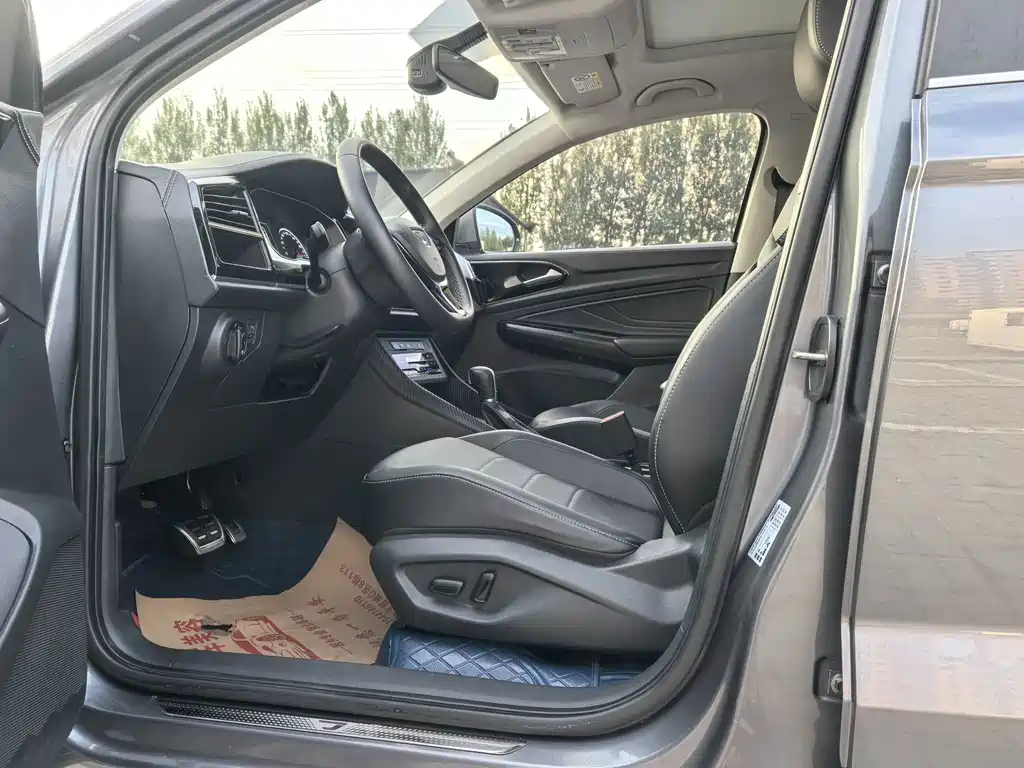 JETTA VS7 2021 1.4T Automatic Honor Edition купить на сайте DeffCars