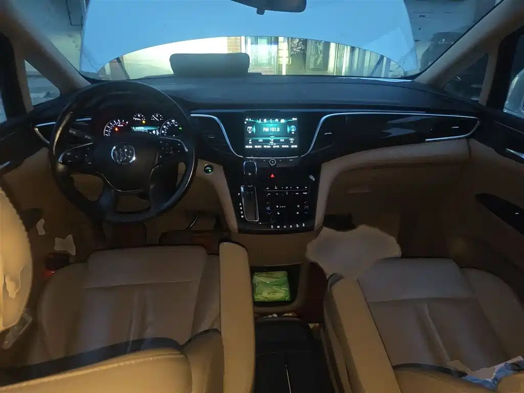 Buick GL8 2017 ES 28T luxury model National V купить на сайте DeffCars
