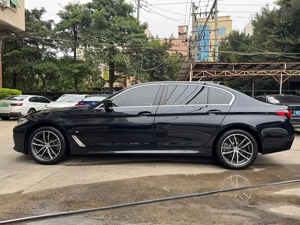 BMW 5 Series 2021 525Li M Sports Package купить на сайте DeffCars