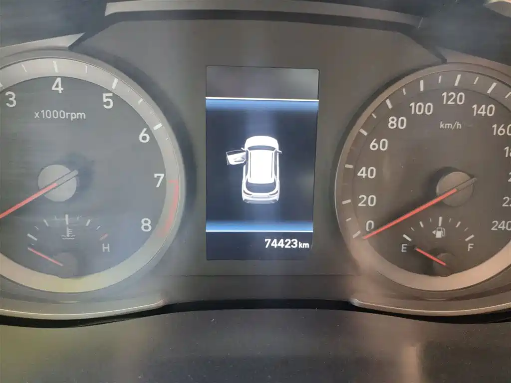 Beijing Hyundai ix35 2018 2.0L automatic two-wheel drive Zhiyong·Enjoy Edition купить на сайте DeffCars