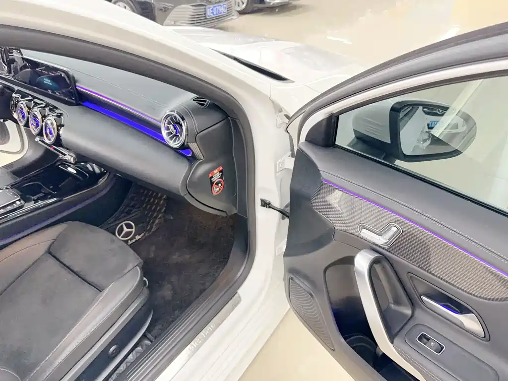 Mercedes-Benz A-Class 2021 A 200 L Sports Sedan Fashionable купить на сайте DeffCars