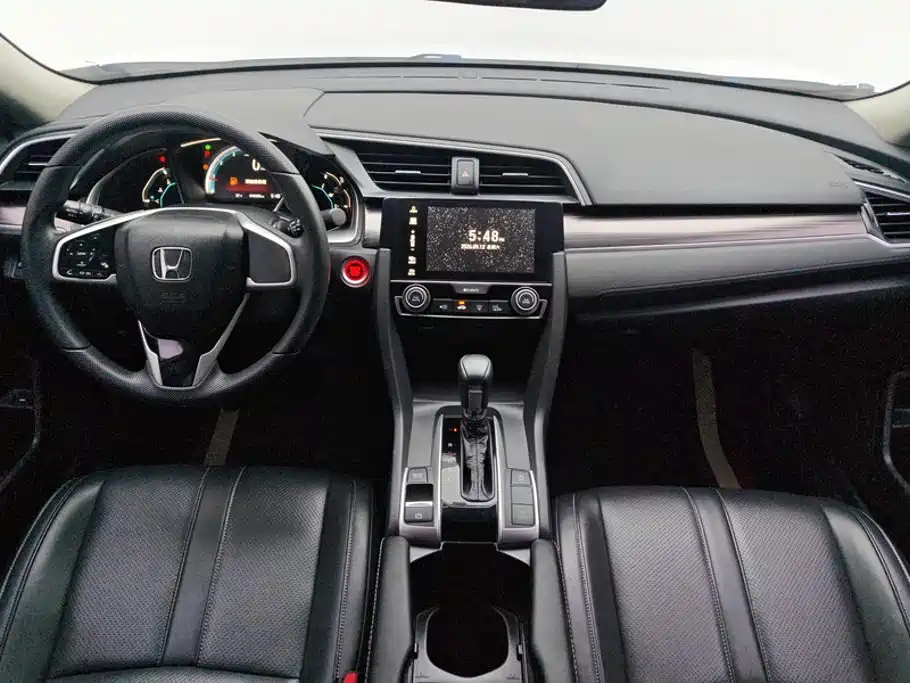 Civic 2019 220TURBO CVT Dynamic Edition National VI купить на сайте DeffCars