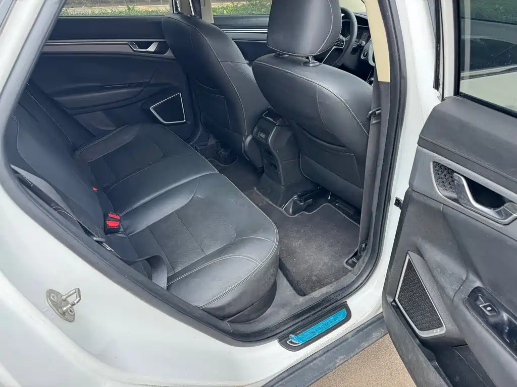 Emgrand GS 2018 Sports Edition 1.8L Automatic Style купить на сайте DeffCars