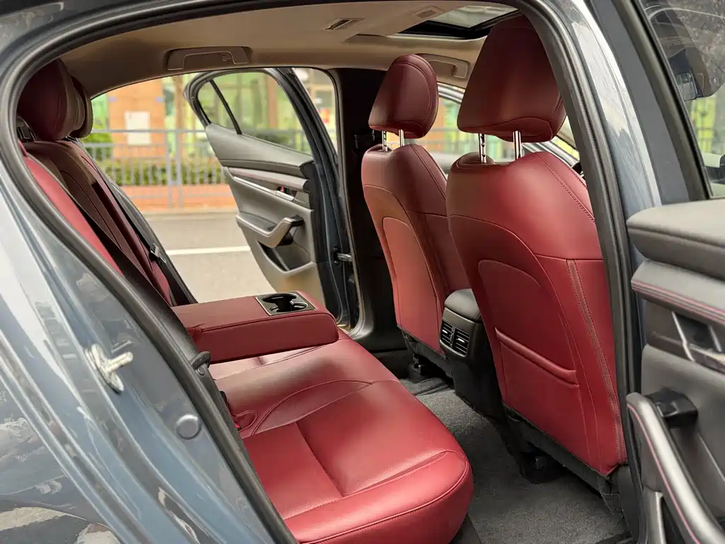 Mazda Axela 2022 2.0L Automatic Quality Obsidian купить на сайте DeffCars