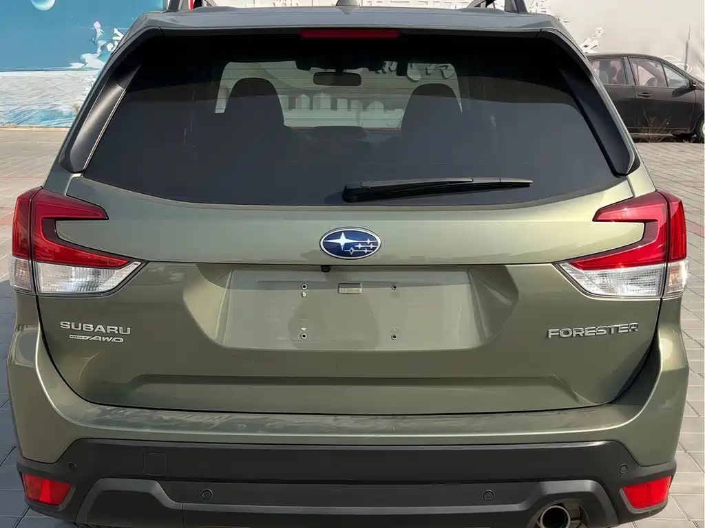 Forester 2022 2.0i AWD Deluxe Edition EyeSight купить на сайте DeffCars