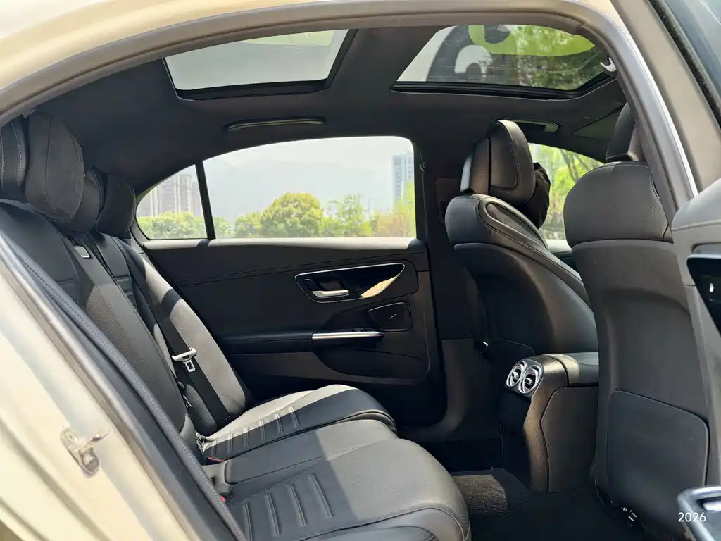 Mercedes-Benz C-Class 2024 facelift three C 260 L sports version купить на сайте DeffCars
