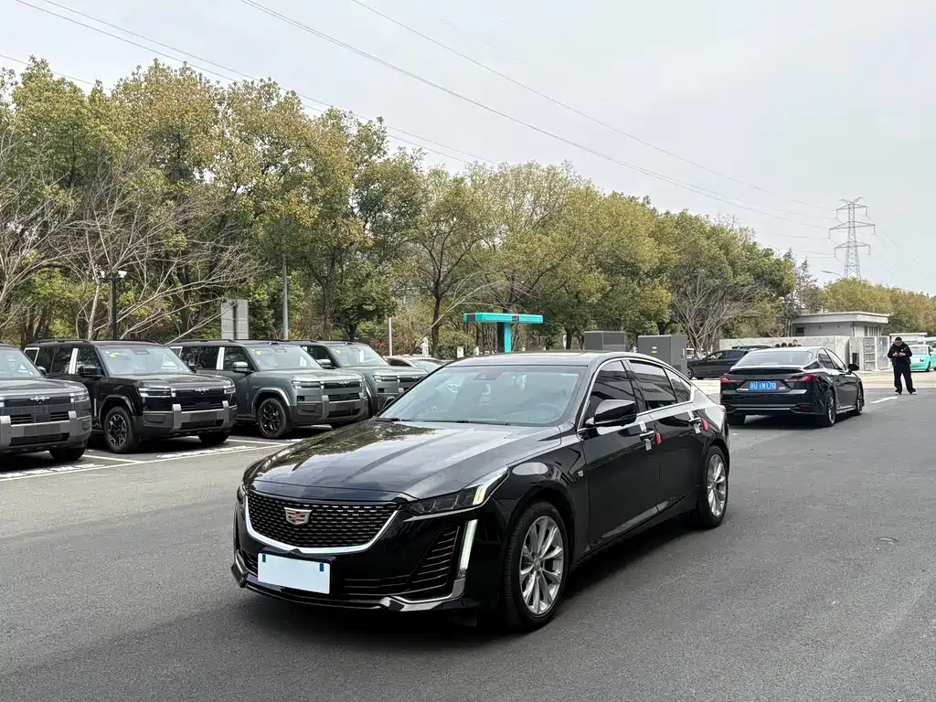 Cadillac CT5 2021 28T Fashion Model купить на сайте DeffCars