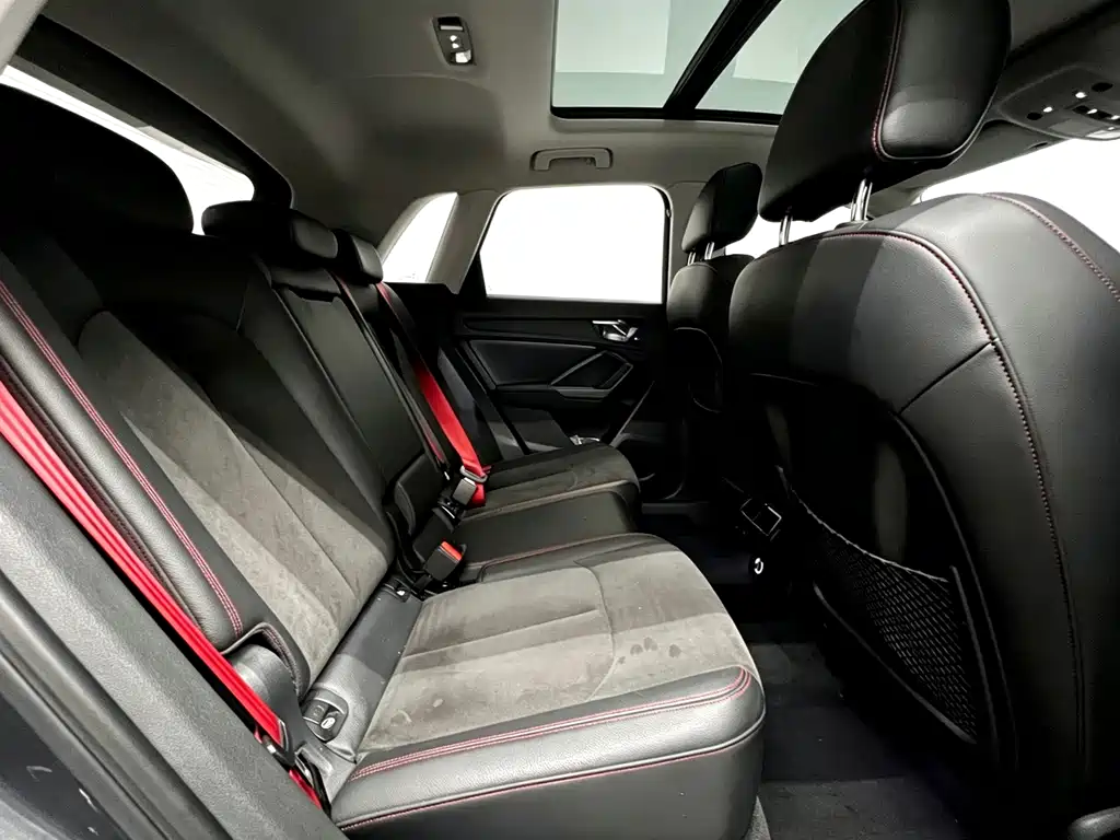Audi Q3 2019 35 TFSI aggressive and dynamic купить на сайте DeffCars