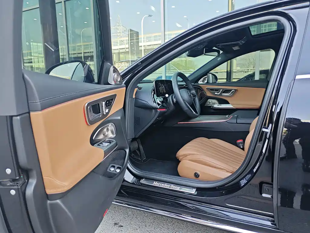 Mercedes-Benz E-Class New Energy 2024 E 350 e L plug-in hybrid sedan купить на сайте DeffCars