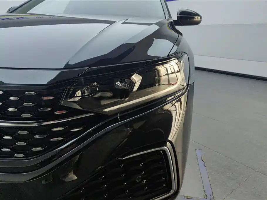 Passat 2023 facelift 330TSI Star Elite Edition купить на сайте DeffCars