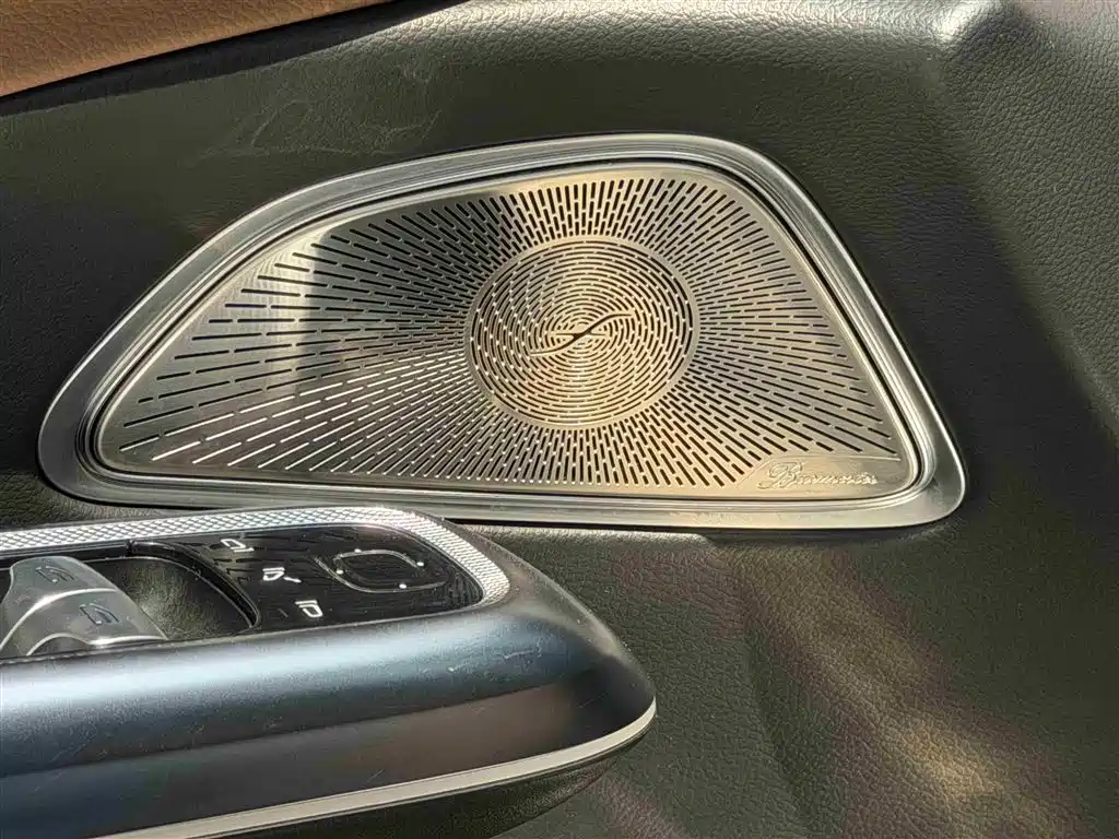 Mercedes-Benz E-Class 2024 E 300 L Luxury Model купить на сайте DeffCars