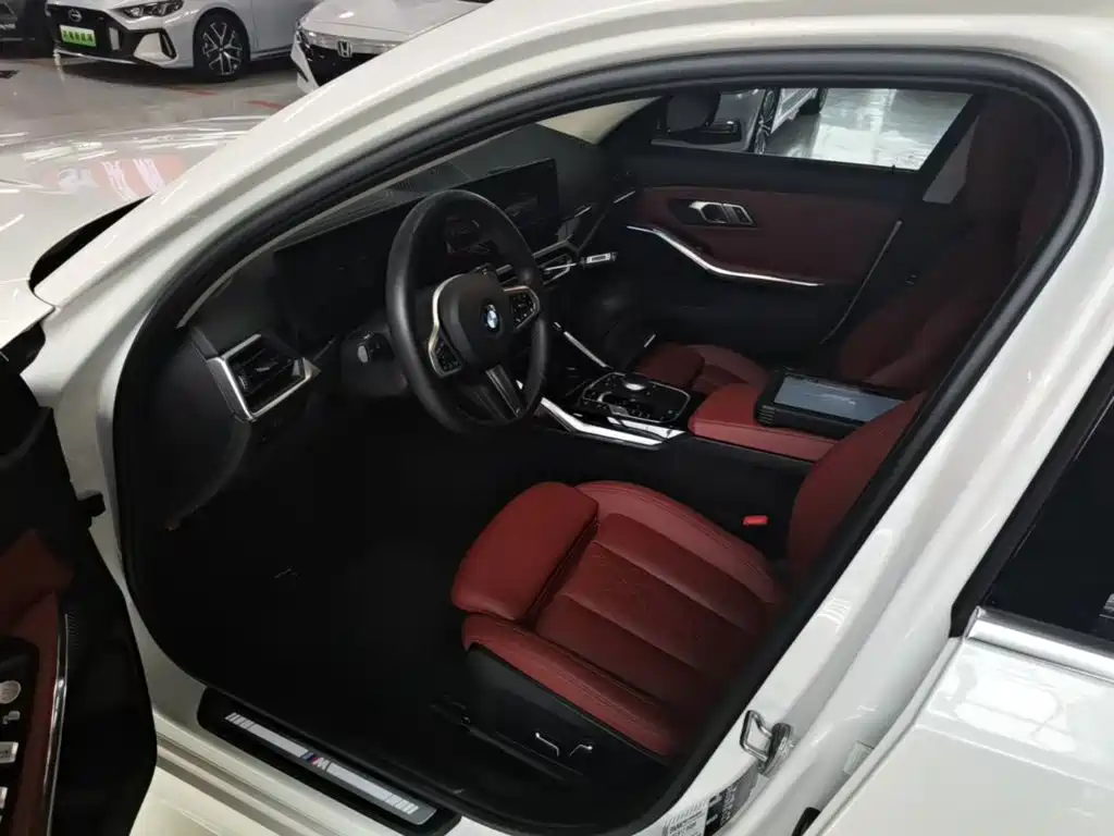 BMW 3 Series 2024 320Li M Sports Package купить на сайте DeffCars