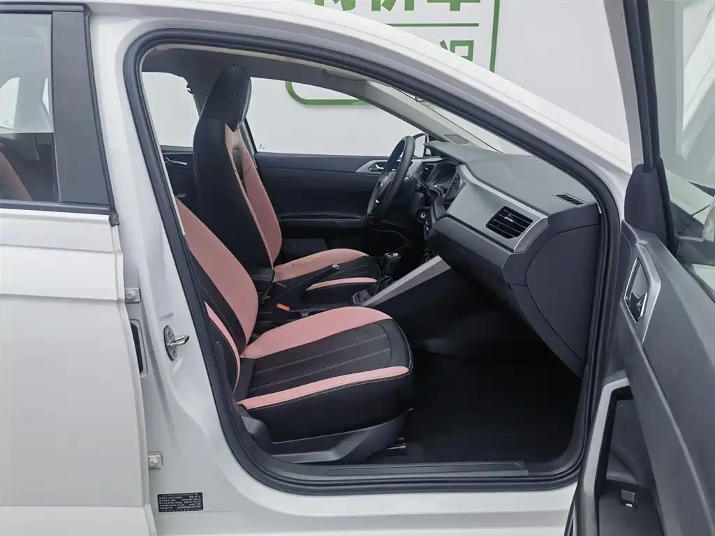 Polo 2019 Plus 1.5L Automatic Panoramic Enjoyment Edition купить на сайте DeffCars