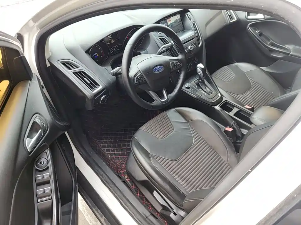 Focus 2017 Sedan EcoBoost 180 Automatic Elite купить на сайте DeffCars