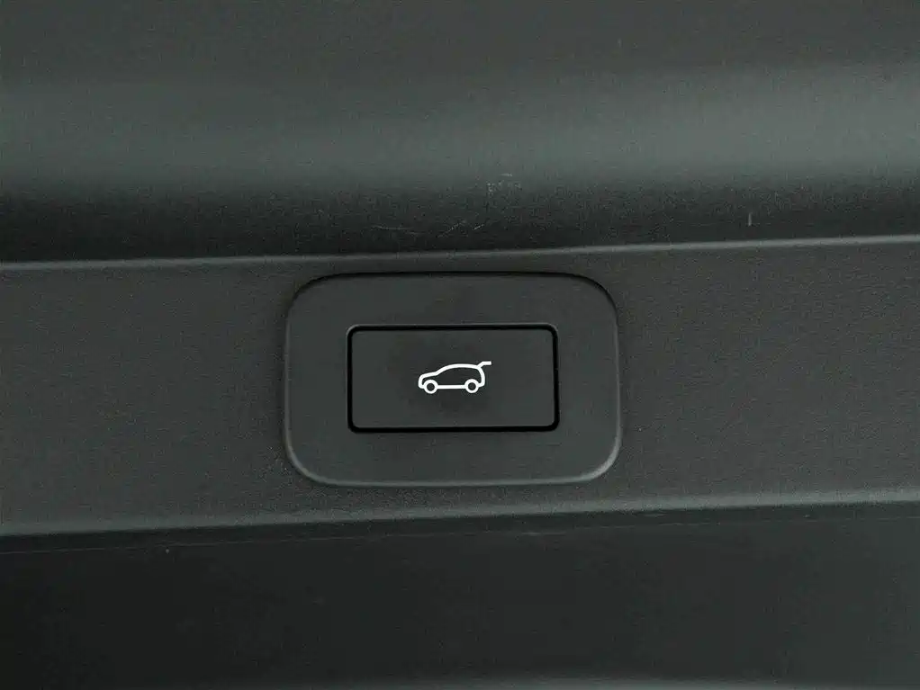 Range Rover 2023 3.0 L6 400PS Seven-seater Extended Edition купить на сайте DeffCars