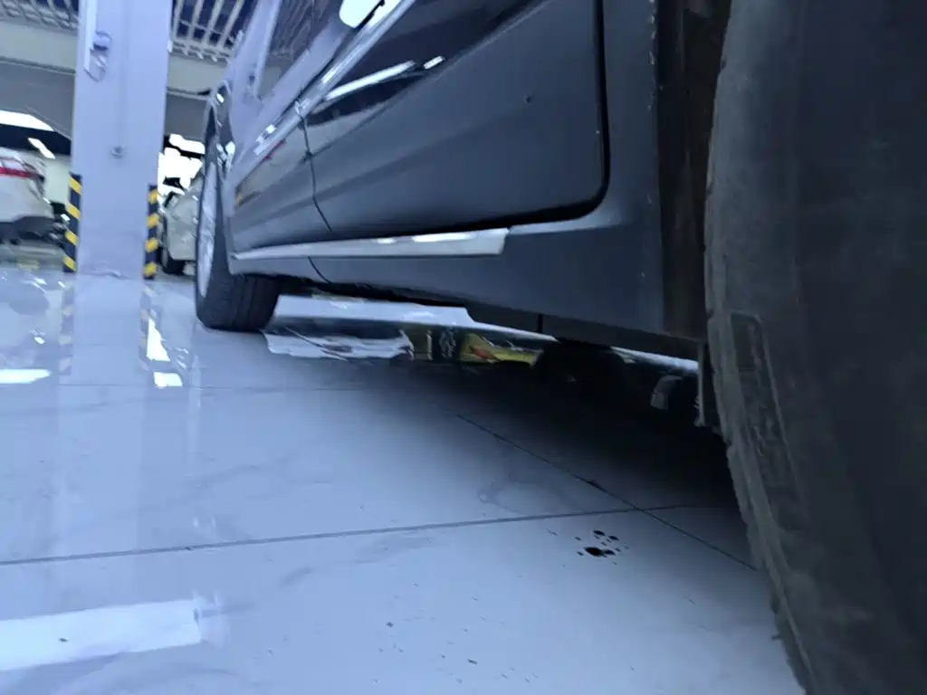 Cadillac XT5 2024 2.0T two-wheel drive fashion model купить на сайте DeffCars