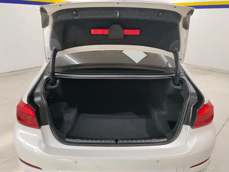 BMW 5 Series 2018 facelift 530Li leading model luxury package купить на сайте DeffCars