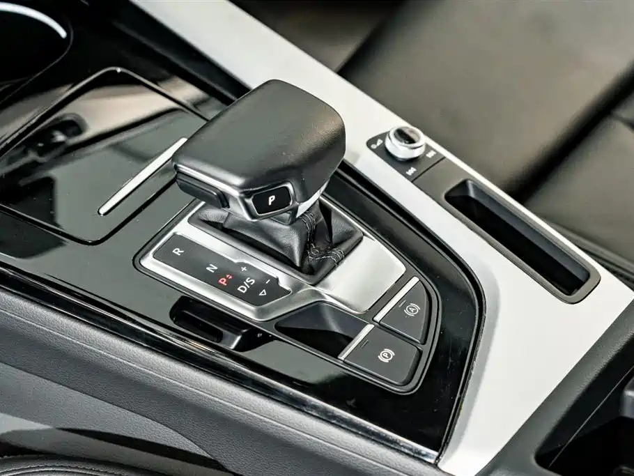 Audi A5 imported 2023 Sportback 40 TFSI quattro luxury and dynamic model купить на сайте DeffCars