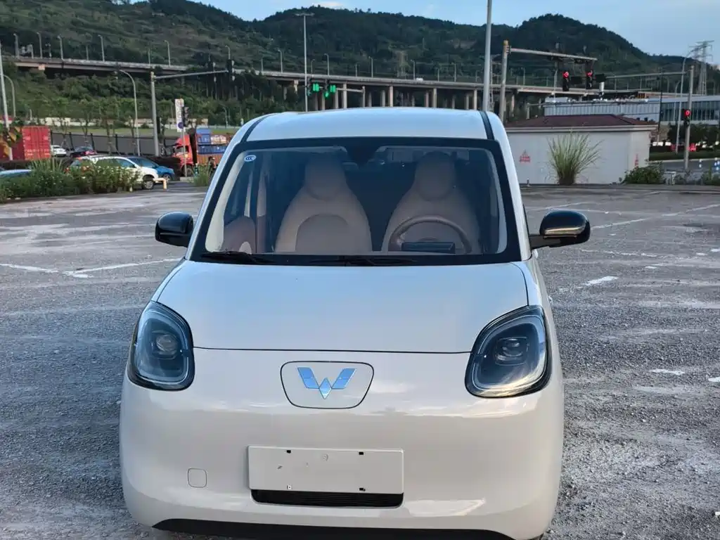 Hongguang MINIEV 2025 fourth generation four-door version advanced model купить на сайте DeffCars