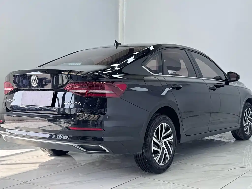 Lavida 2022 1.5L automatic comfort version купить на сайте DeffCars