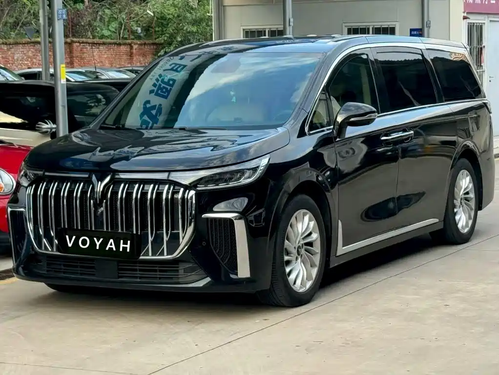 Lantu Dreamer 2024 PHEV Extra Long Battery Life Excellent Edition купить на сайте DeffCars