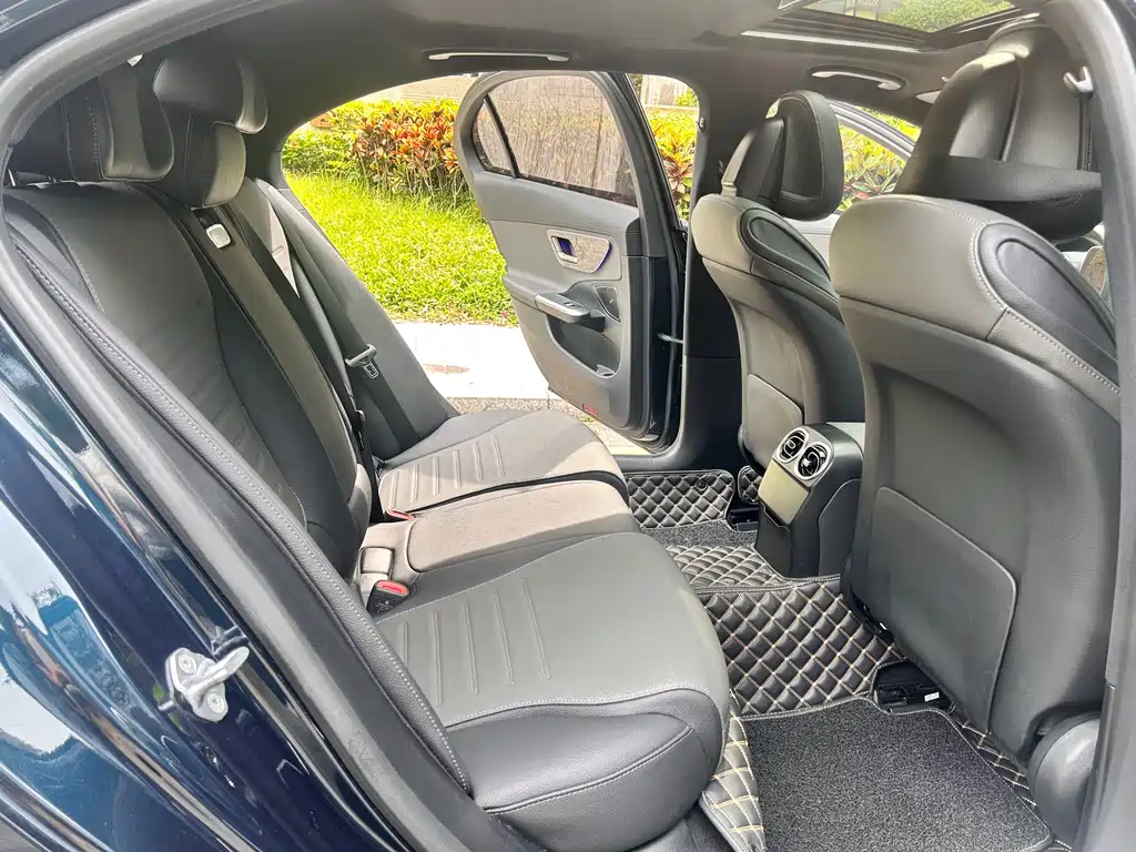 Mercedes-Benz C-Class 2023 C 200 L Sports Edition купить на сайте DeffCars